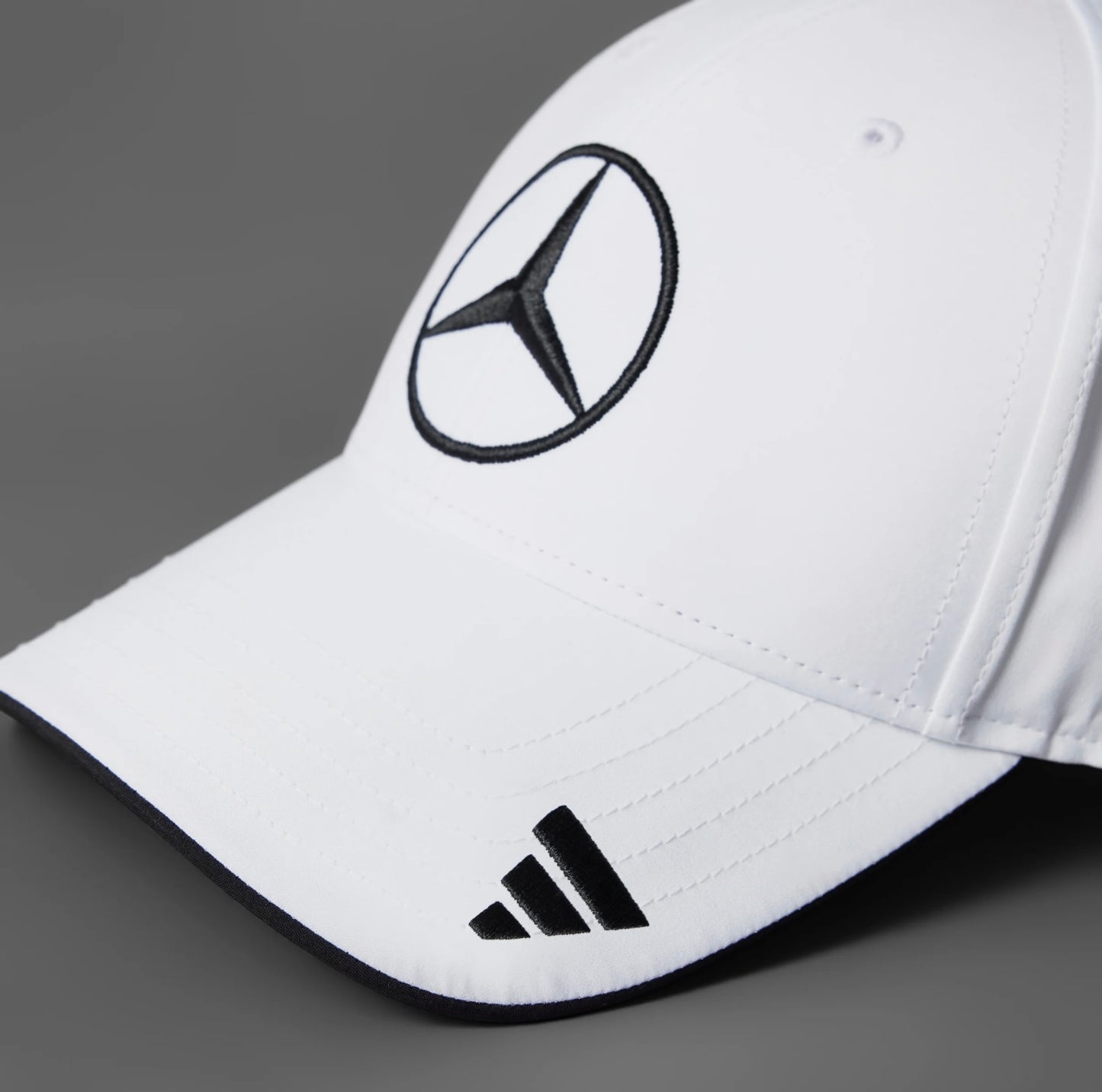 Gorra Blanca Mercedes AMG Petronas Oficial 2025