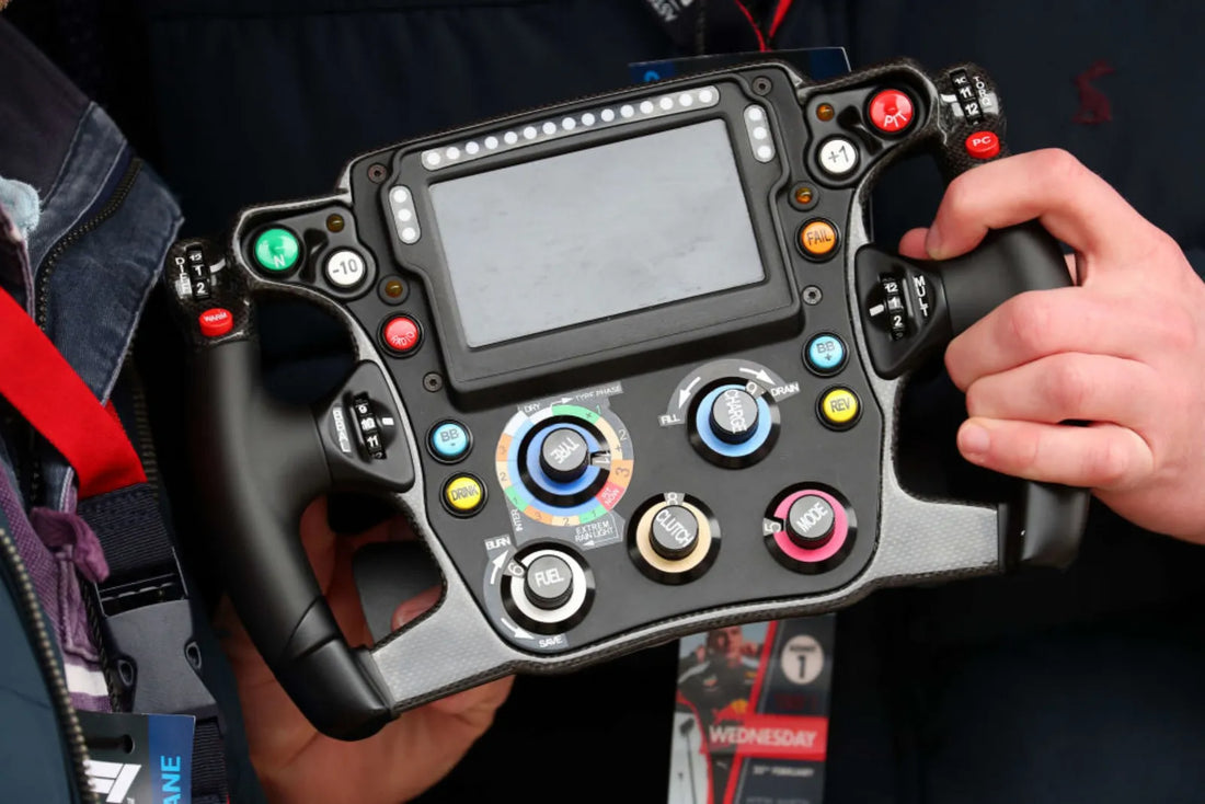 El Centro de Mando: ¿Para qué sirven los botones del volante de un F1?