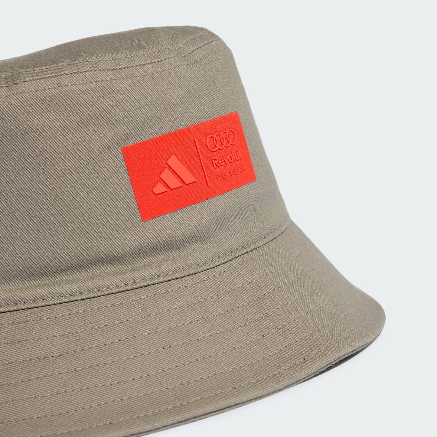 Gorro F1 Audi Revolut 2026
