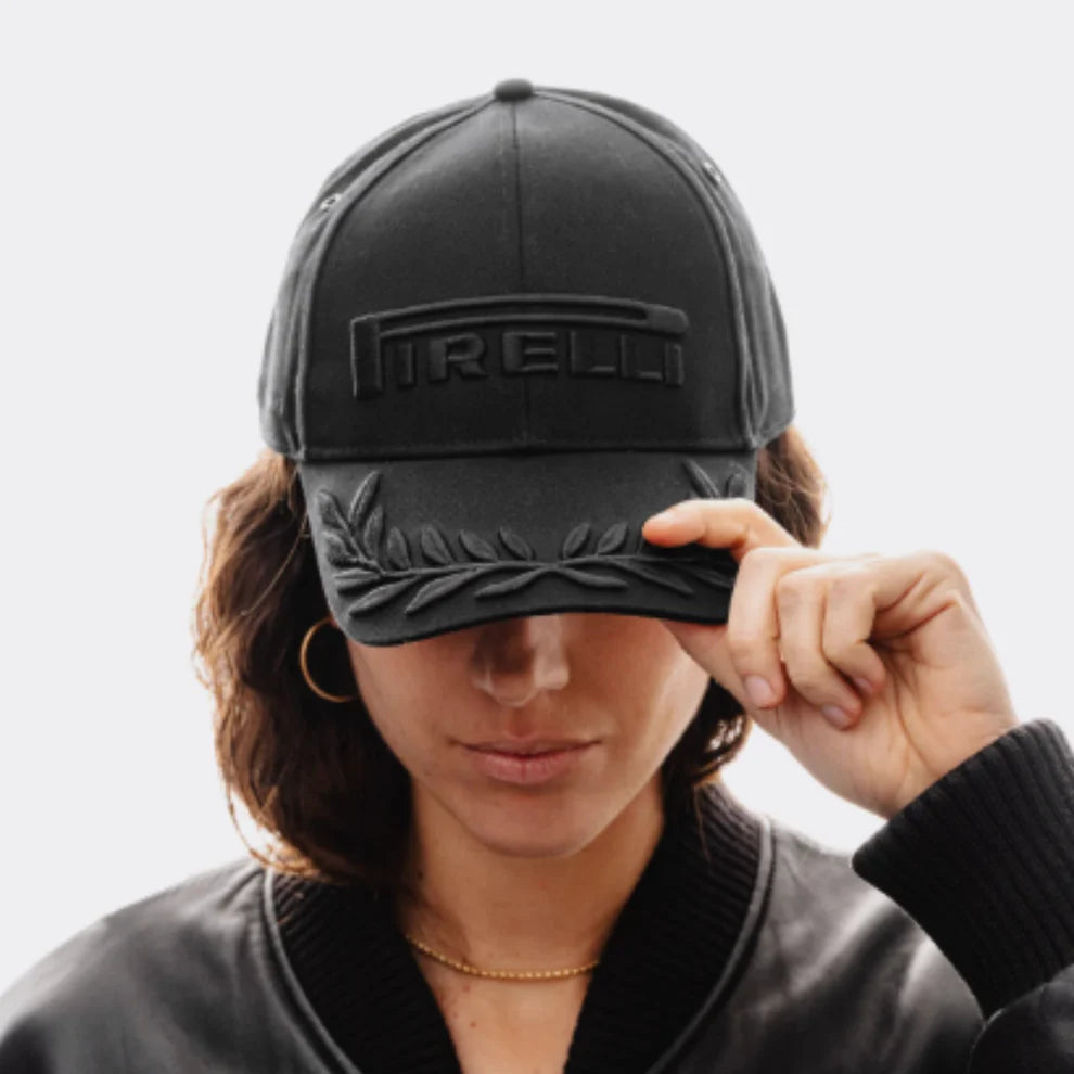 Gorra F1 Pirelli Limited Edition Lights Out 2026 Negra Oficial